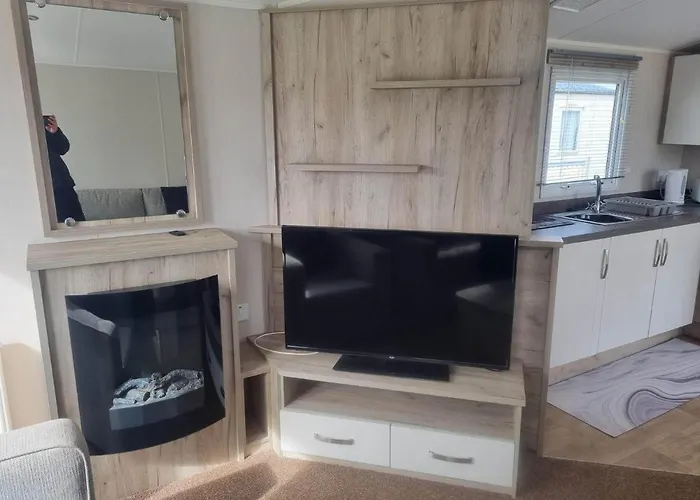 8 Berth 3 Bed Pg213 On The Golden Palm