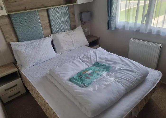 8 Berth 3 Bed Pg213 On The Golden Palm